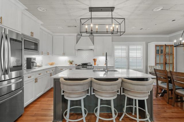 704 Barnes Street, Mckinney, TX 75069