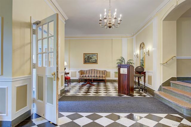 77-34 113th Street 6C, Forest Hills, NY 11375