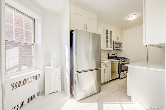 77-34 113th Street 6C, Forest Hills, NY 11375