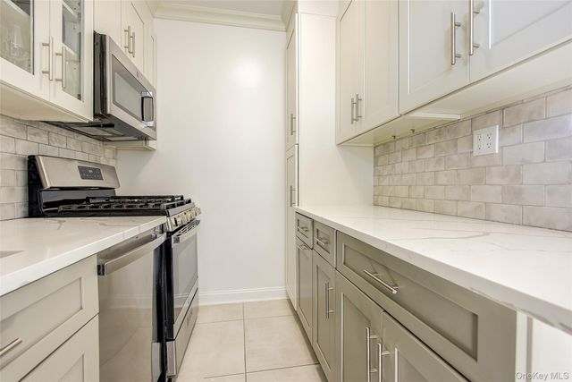 77-34 113th Street 6C, Forest Hills, NY 11375