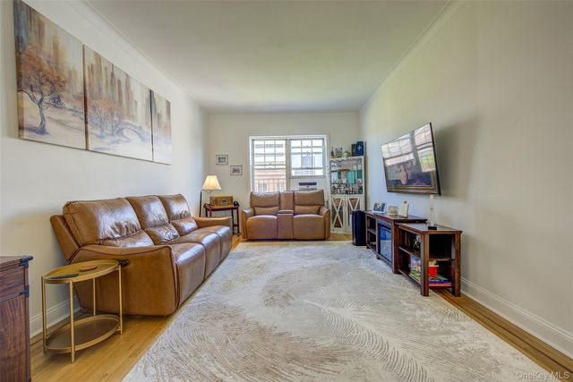 77-34 113th Street 6C, Forest Hills, NY 11375