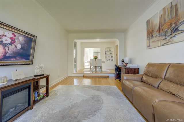 77-34 113th Street 6C, Forest Hills, NY 11375
