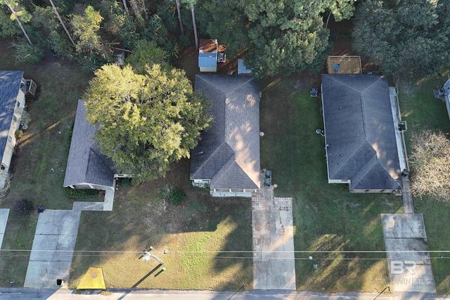 2008 Ridgewood Drive, Lillian, AL 36549