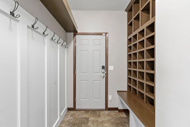 16202 Tahinka Place NW, Prior Lake, MN 55372