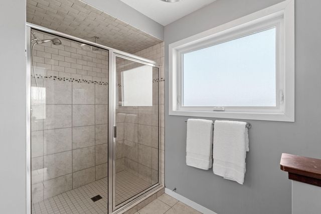 16202 Tahinka Place NW, Prior Lake, MN 55372