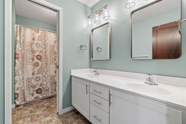 16202 Tahinka Place NW, Prior Lake, MN 55372