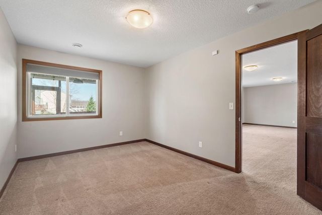 16202 Tahinka Place NW, Prior Lake, MN 55372