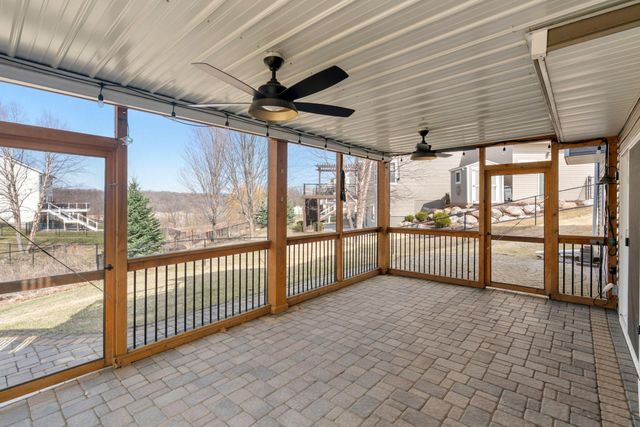 16202 Tahinka Place NW, Prior Lake, MN 55372