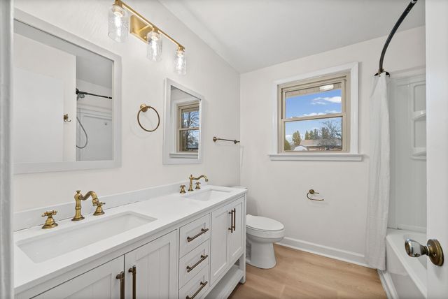 209 Maplewood Dr, Clarksville, TN 37042