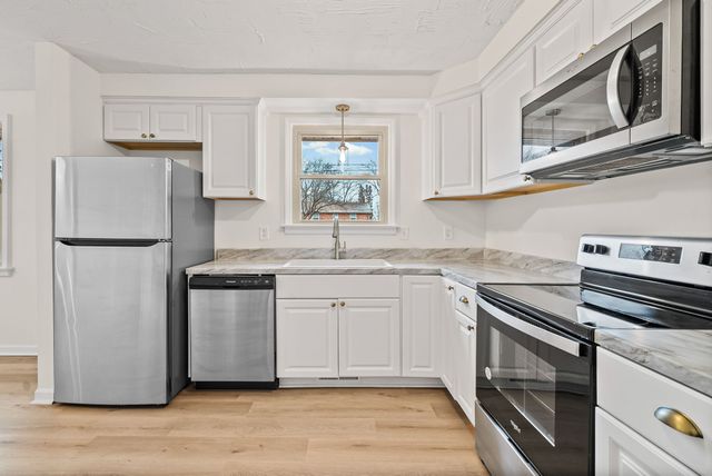 209 Maplewood Dr, Clarksville, TN 37042