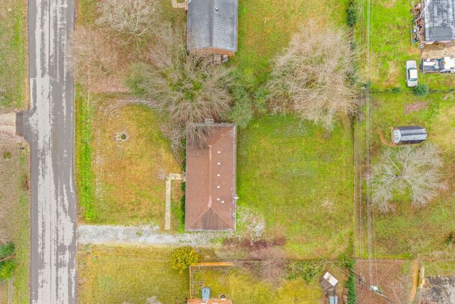 209 Maplewood Dr, Clarksville, TN 37042