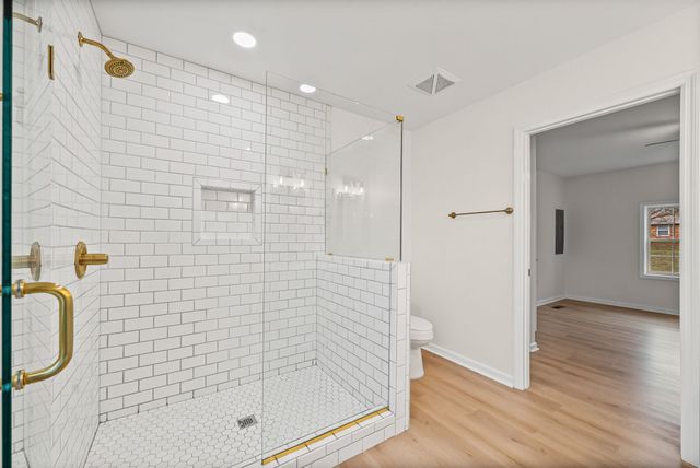 209 Maplewood Dr, Clarksville, TN 37042