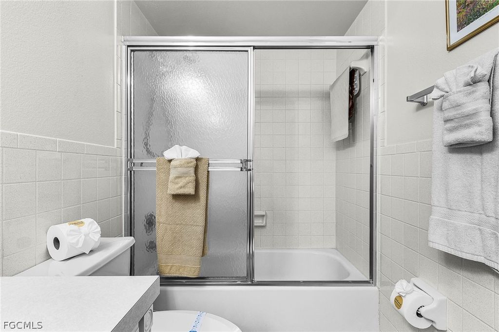 Image 25 of property listing at 3730 SE 3rd AVE, Cape Coral, FL 33904