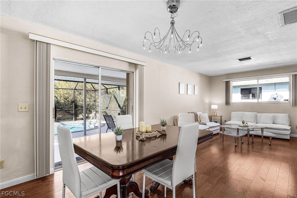 Image 29 of property listing at 3730 SE 3rd AVE, Cape Coral, FL 33904