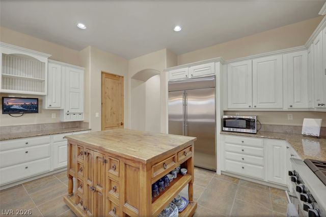 651 Du Fort Avenue, Henderson, NV 89002