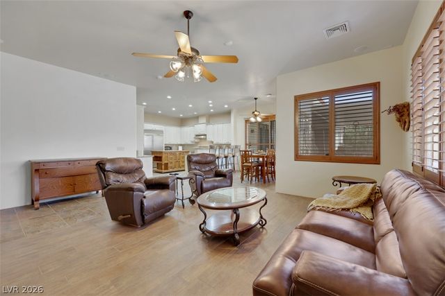 651 Du Fort Avenue, Henderson, NV 89002