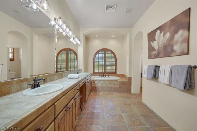 651 Du Fort Avenue, Henderson, NV 89002