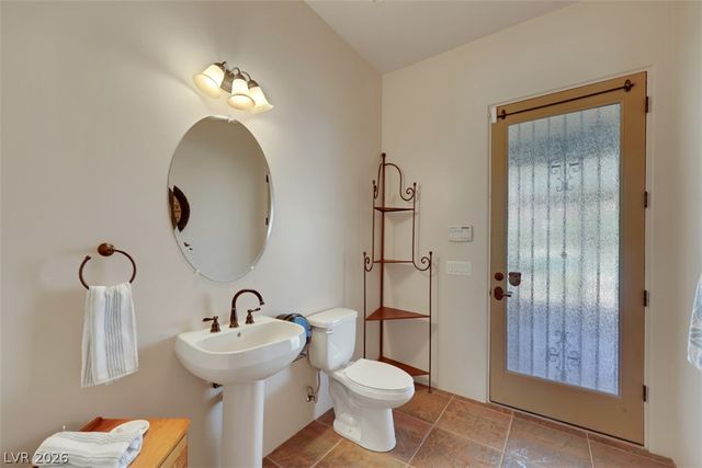651 Du Fort Avenue, Henderson, NV 89002