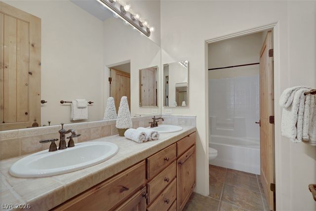 651 Du Fort Avenue, Henderson, NV 89002