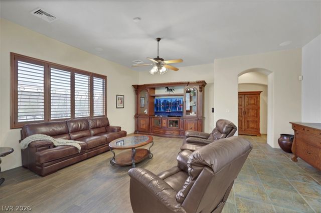 651 Du Fort Avenue, Henderson, NV 89002