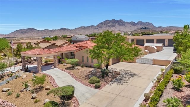 651 Du Fort Avenue, Henderson, NV 89002