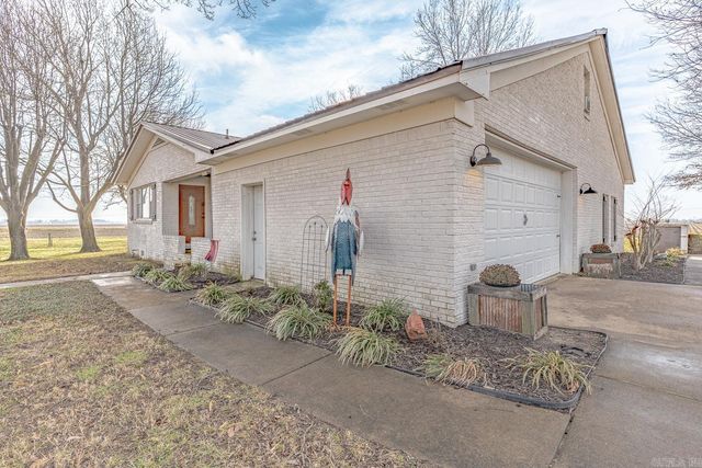 1890 County Road 608, Bay, AR 72411