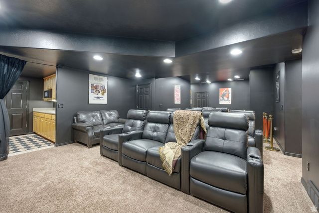 557 E WARM DR, Kaysville, UT 84037