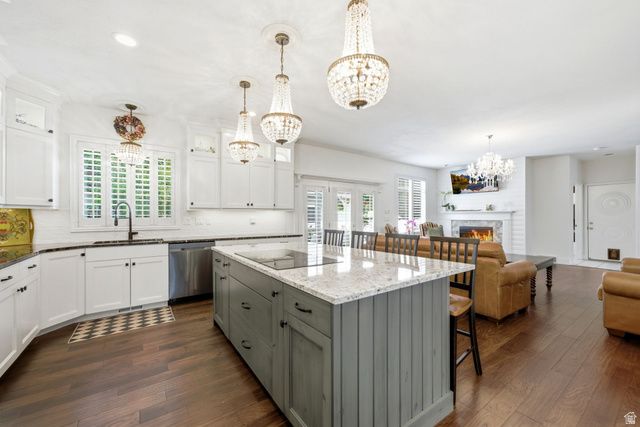 557 E WARM DR, Kaysville, UT 84037