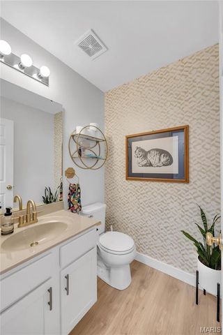 202 Wyndtrace Court, Lake St Louis, MO 63367