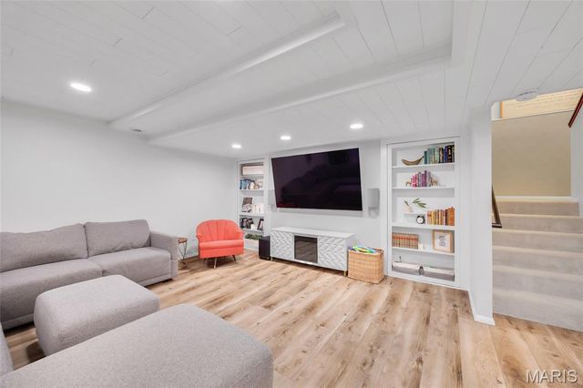 202 Wyndtrace Court, Lake St Louis, MO 63367