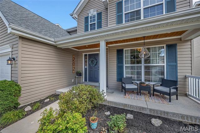 202 Wyndtrace Court, Lake St Louis, MO 63367