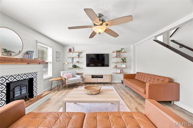 202 Wyndtrace Court, Lake St Louis, MO 63367