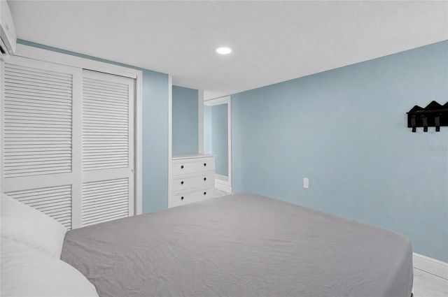 1119 54TH AVENUE N, St Petersburg, FL 33703