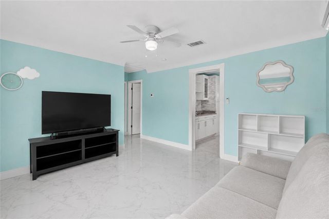 1119 54TH AVENUE N, St Petersburg, FL 33703