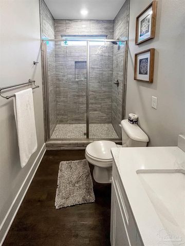 241 N H St, Pensacola, FL 32502