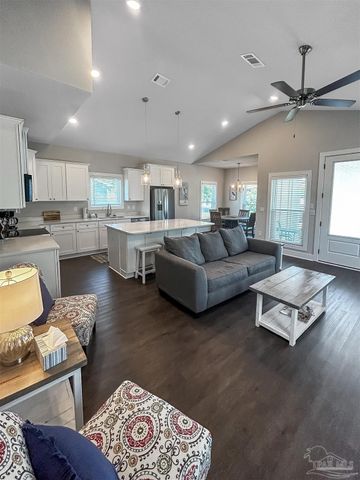 241 N H St, Pensacola, FL 32502