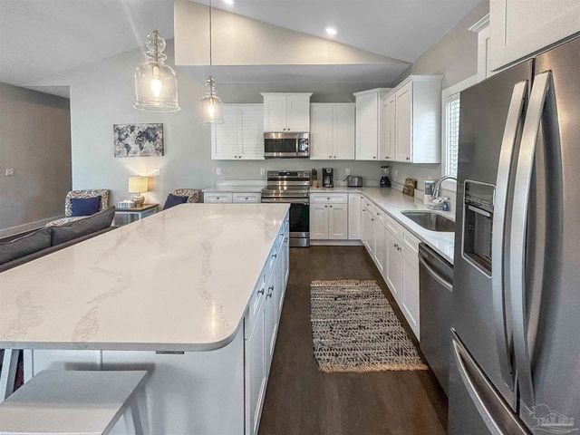 241 N H St, Pensacola, FL 32502