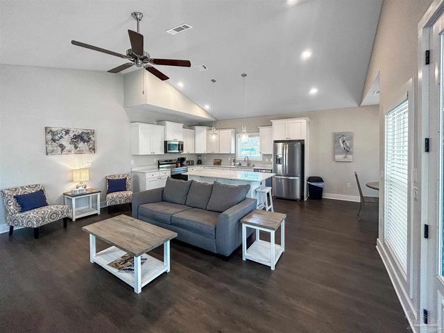 241 N H St, Pensacola, FL 32502