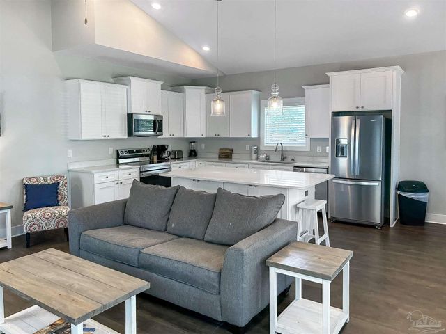 241 N H St, Pensacola, FL 32502