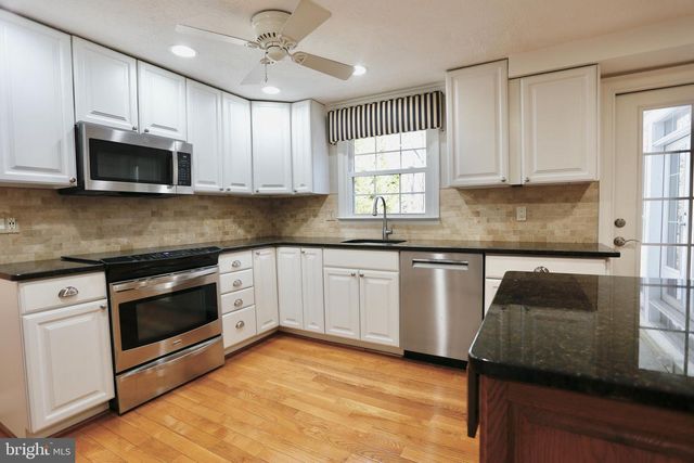 15511 GOLF CLUB DR, Dumfries, VA 22025