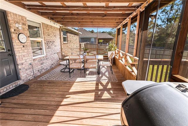 19870 Southfield Drive, Robertsdale, AL 36567