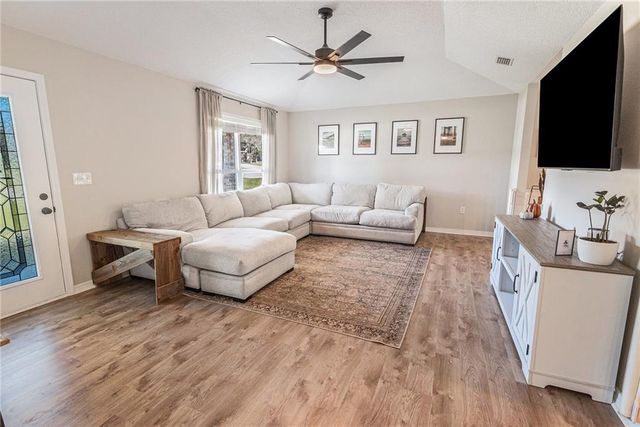 19870 Southfield Drive, Robertsdale, AL 36567