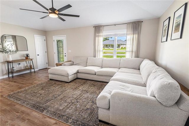 19870 Southfield Drive, Robertsdale, AL 36567