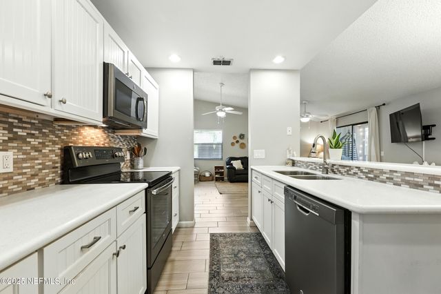 14 NAVARRA Court, St. Augustine, FL 32086