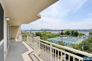 1055 River Road 506, Edgewater, NJ 07020