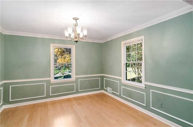 445 Bruce SW Way, Lilburn, GA 30047