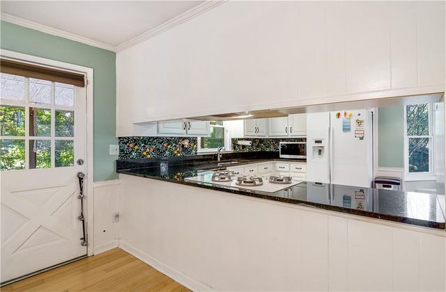 445 Bruce SW Way, Lilburn, GA 30047