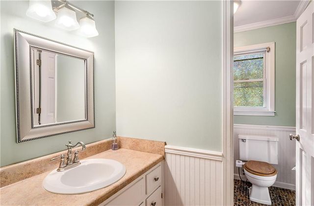 445 Bruce SW Way, Lilburn, GA 30047