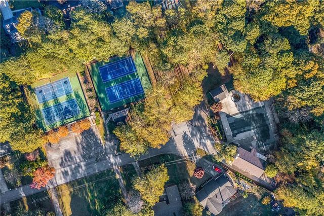 445 Bruce SW Way, Lilburn, GA 30047