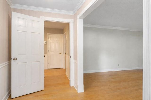 445 Bruce SW Way, Lilburn, GA 30047